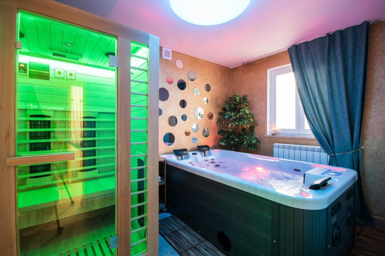 Wellness Studio D'Or - Exclusive New Apartment With Whirlpool, Sauna, Sunny Terrace, Private Parking Poreč Exteriör bild