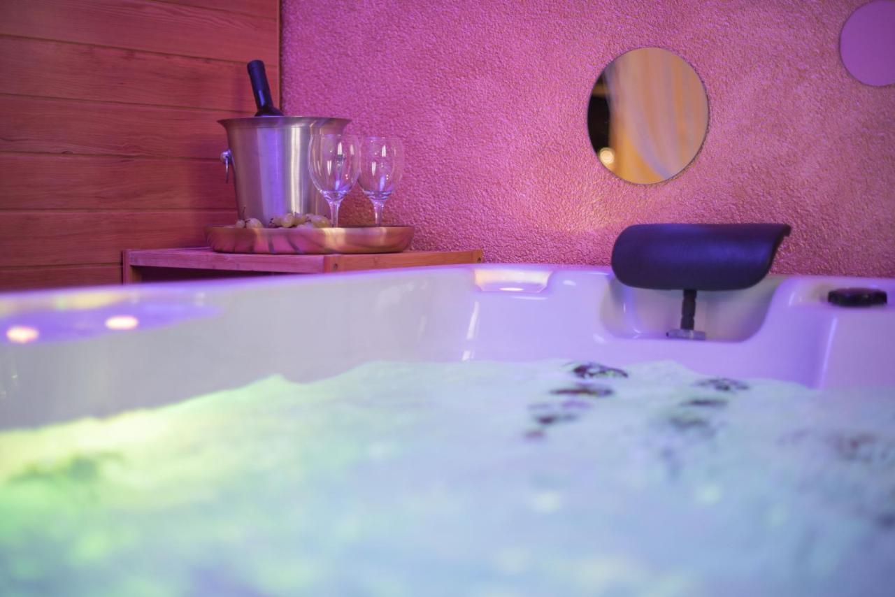 Wellness Studio D'Or - Exclusive New Apartment With Whirlpool, Sauna, Sunny Terrace, Private Parking Poreč Exteriör bild