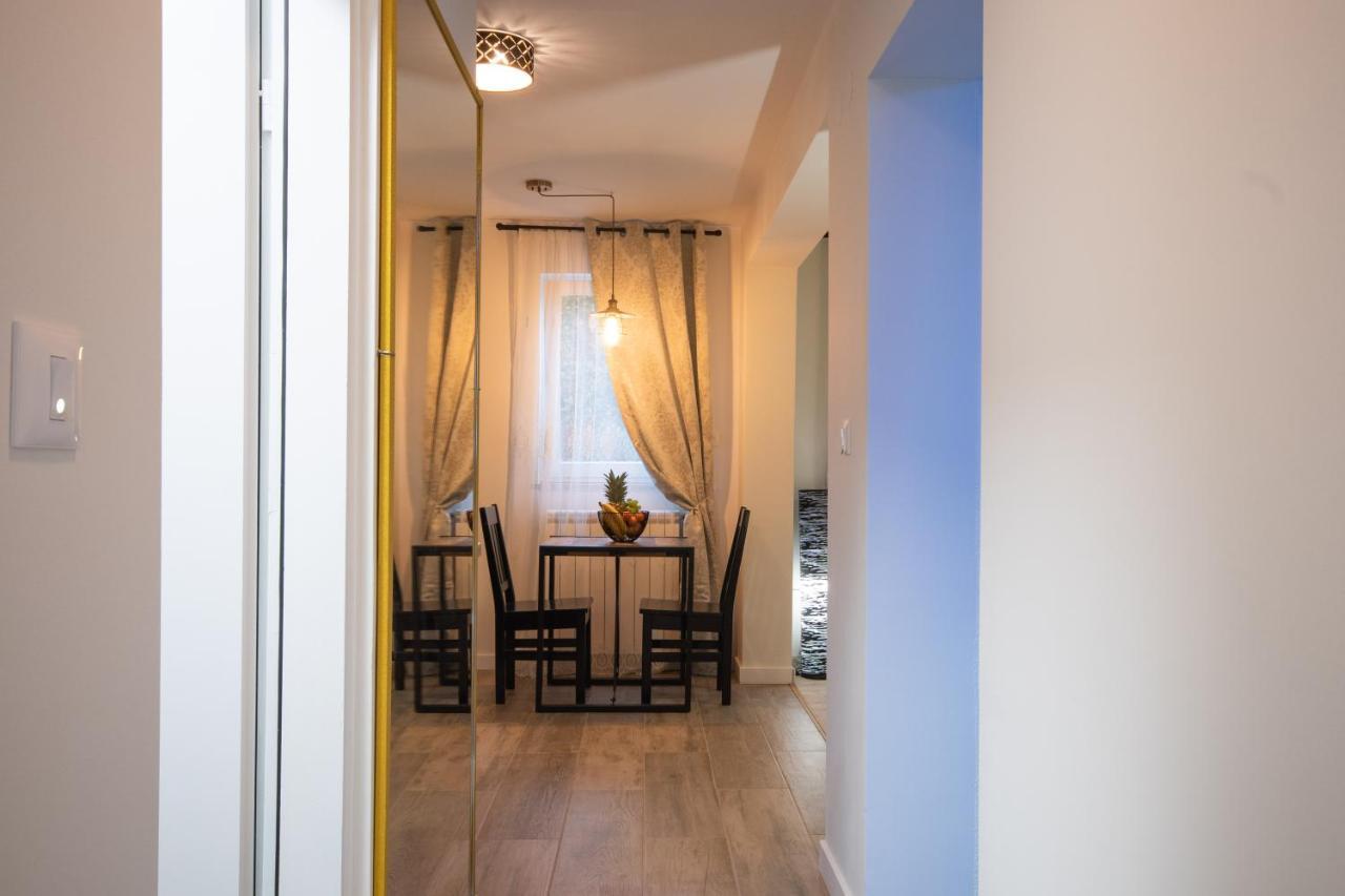 Wellness Studio D'Or - Exclusive New Apartment With Whirlpool, Sauna, Sunny Terrace, Private Parking Poreč Exteriör bild