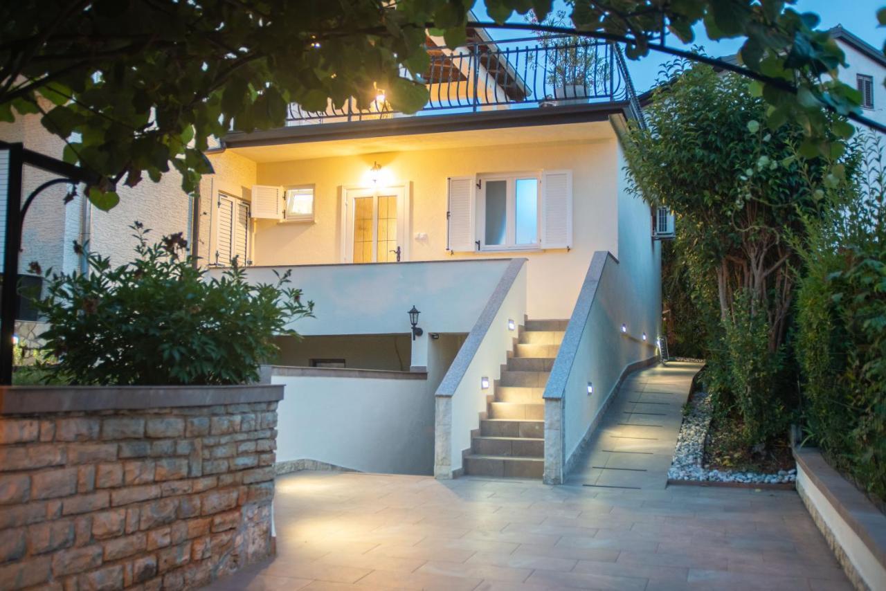 Wellness Studio D'Or - Exclusive New Apartment With Whirlpool, Sauna, Sunny Terrace, Private Parking Poreč Exteriör bild