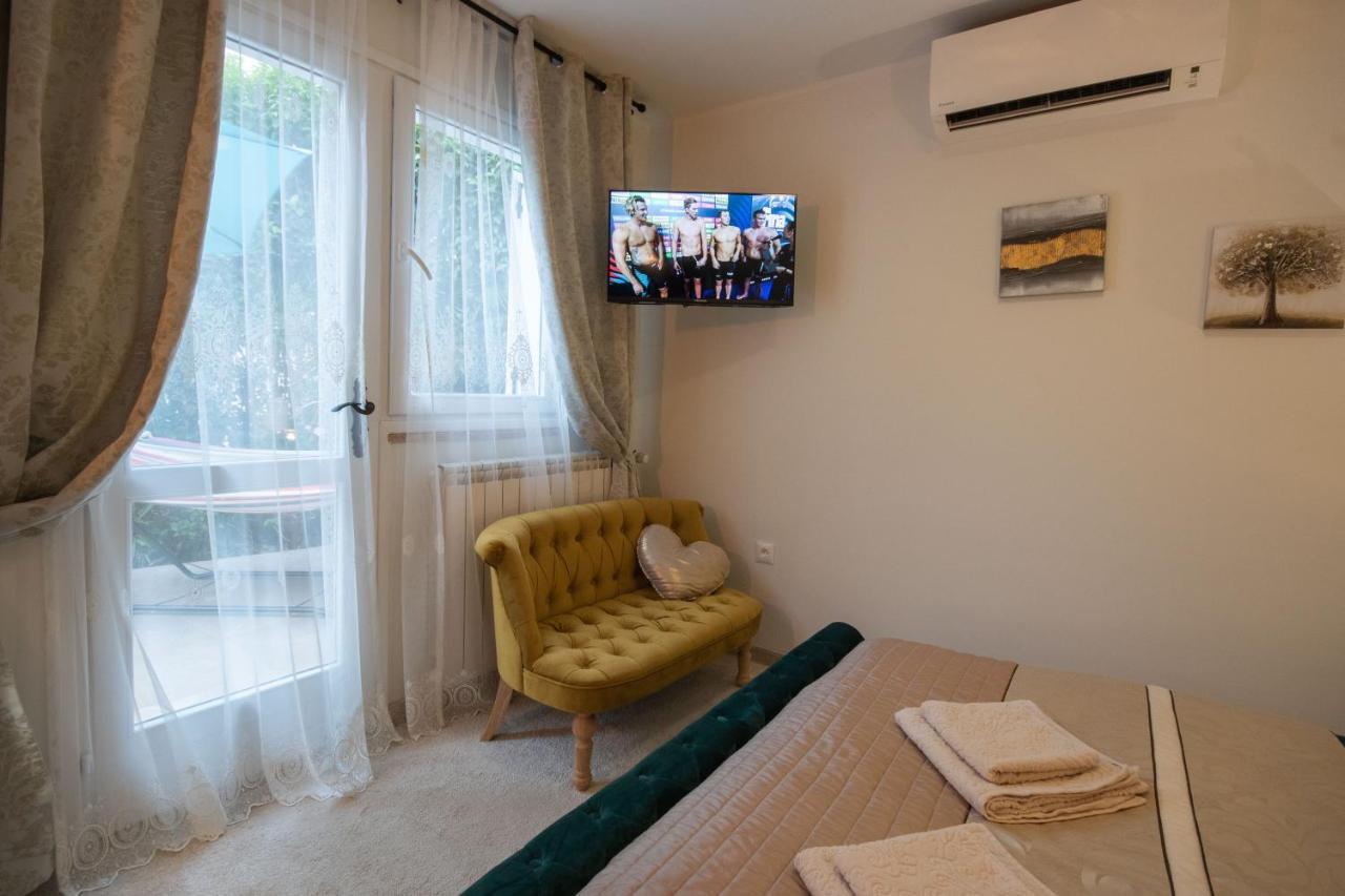 Wellness Studio D'Or - Exclusive New Apartment With Whirlpool, Sauna, Sunny Terrace, Private Parking Poreč Exteriör bild