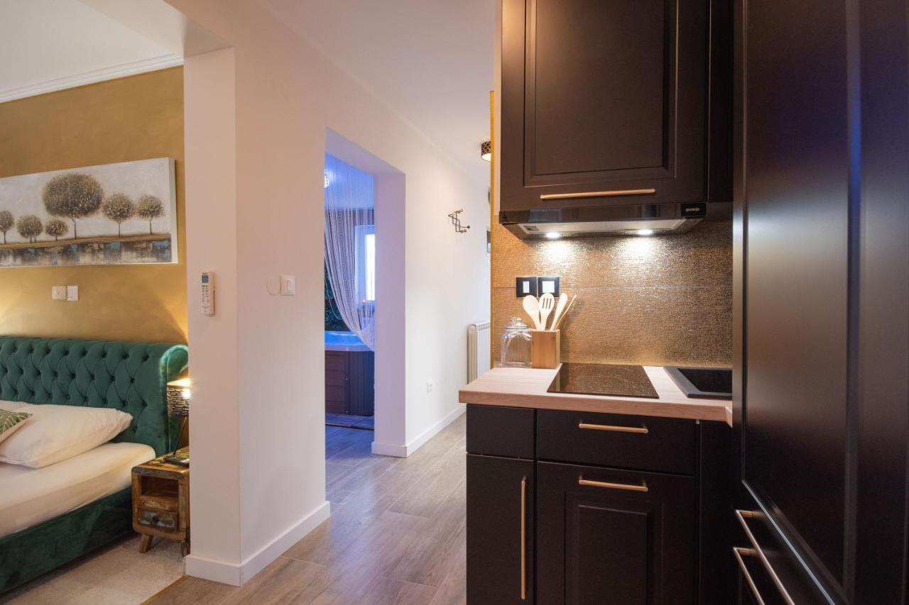 Wellness Studio D'Or - Exclusive New Apartment With Whirlpool, Sauna, Sunny Terrace, Private Parking Poreč Exteriör bild