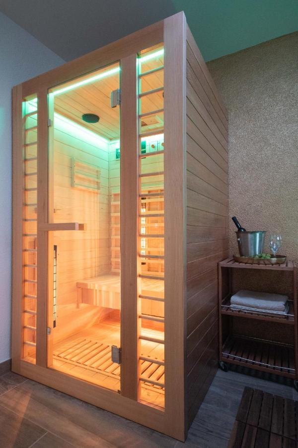 Wellness Studio D'Or - Exclusive New Apartment With Whirlpool, Sauna, Sunny Terrace, Private Parking Poreč Exteriör bild